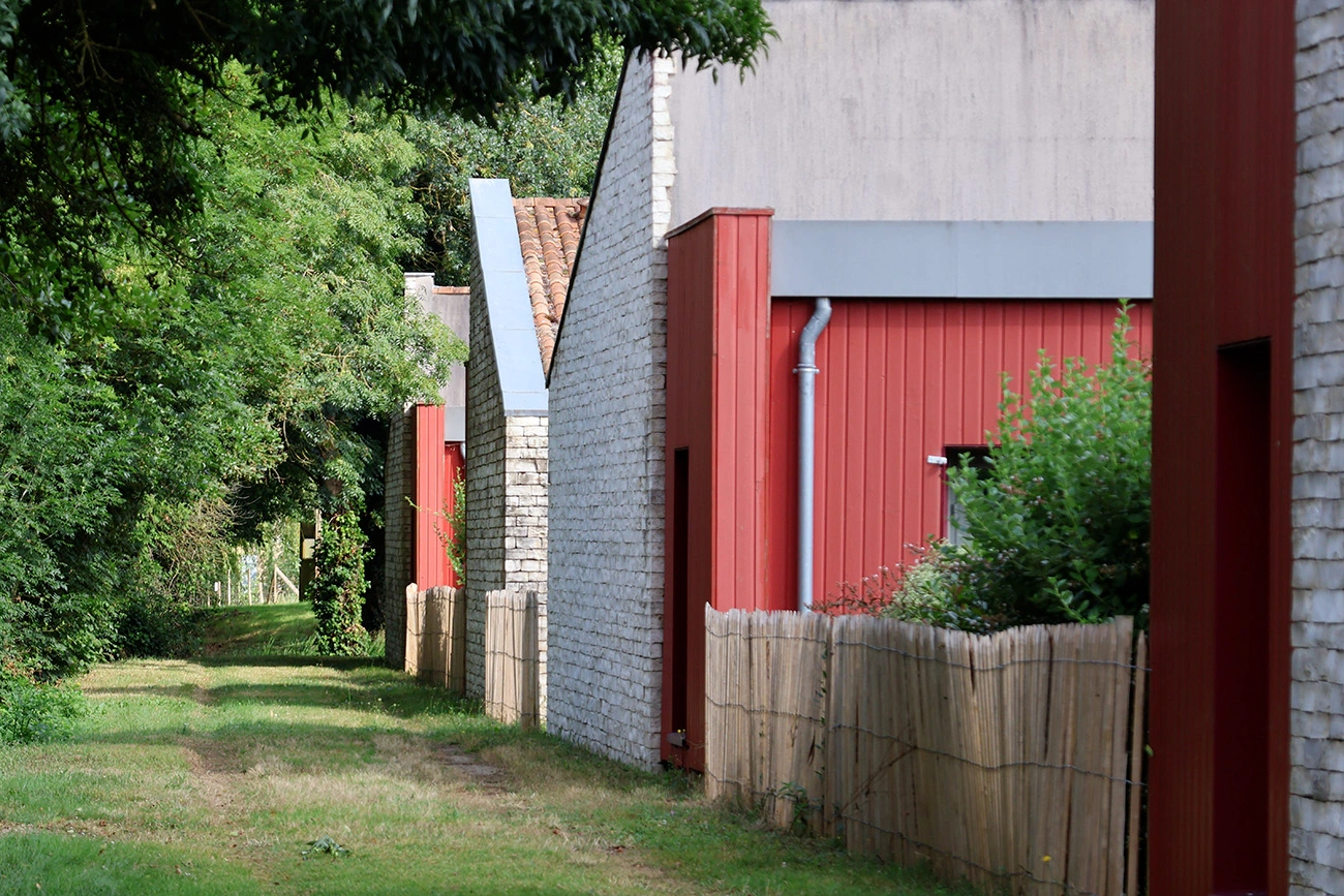 foyer de vie lezay adapei 79