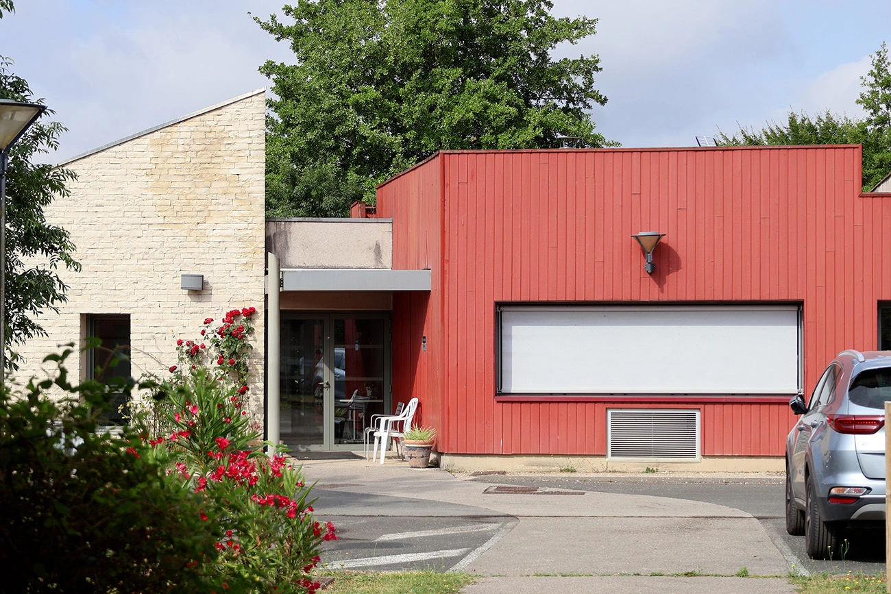 foyer de vie lezay adapei 79