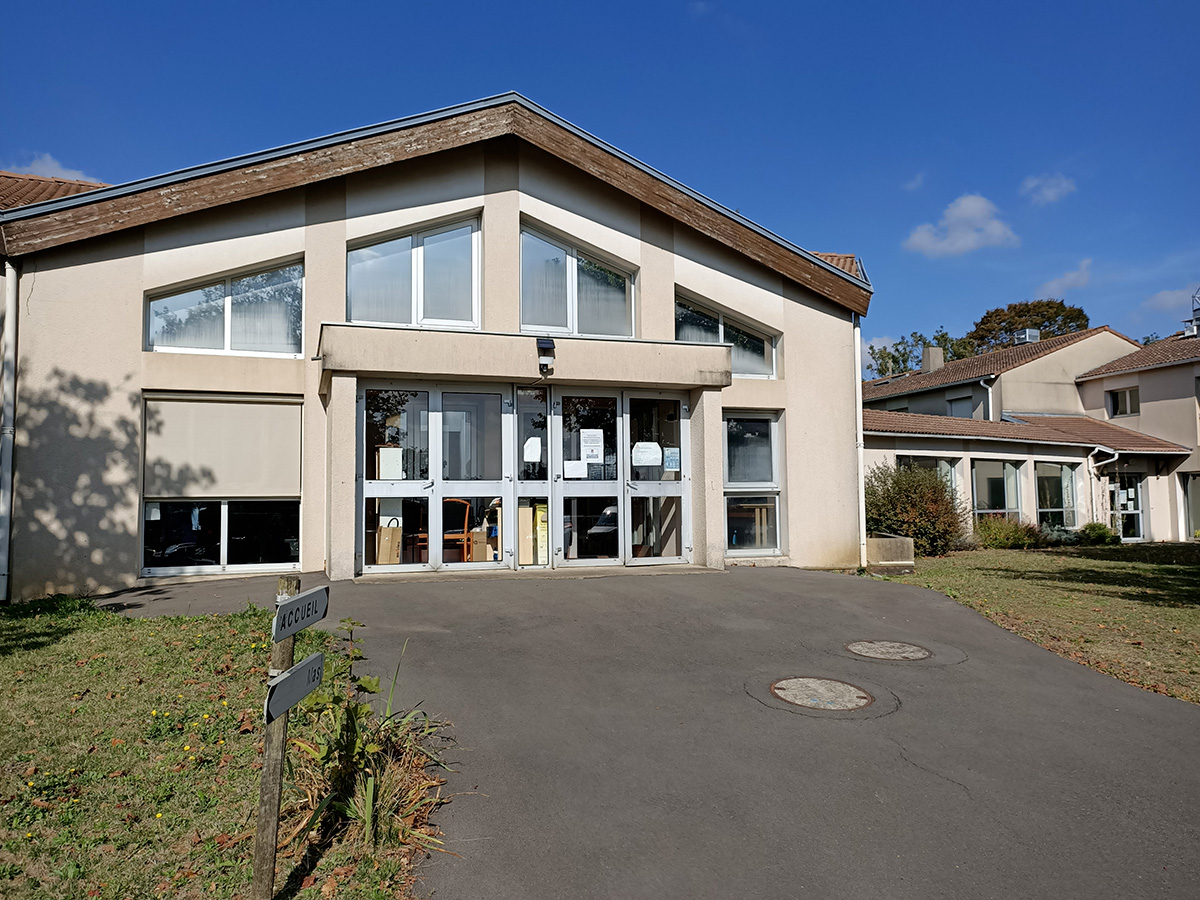 mas chauray extérieur adapei 79-3